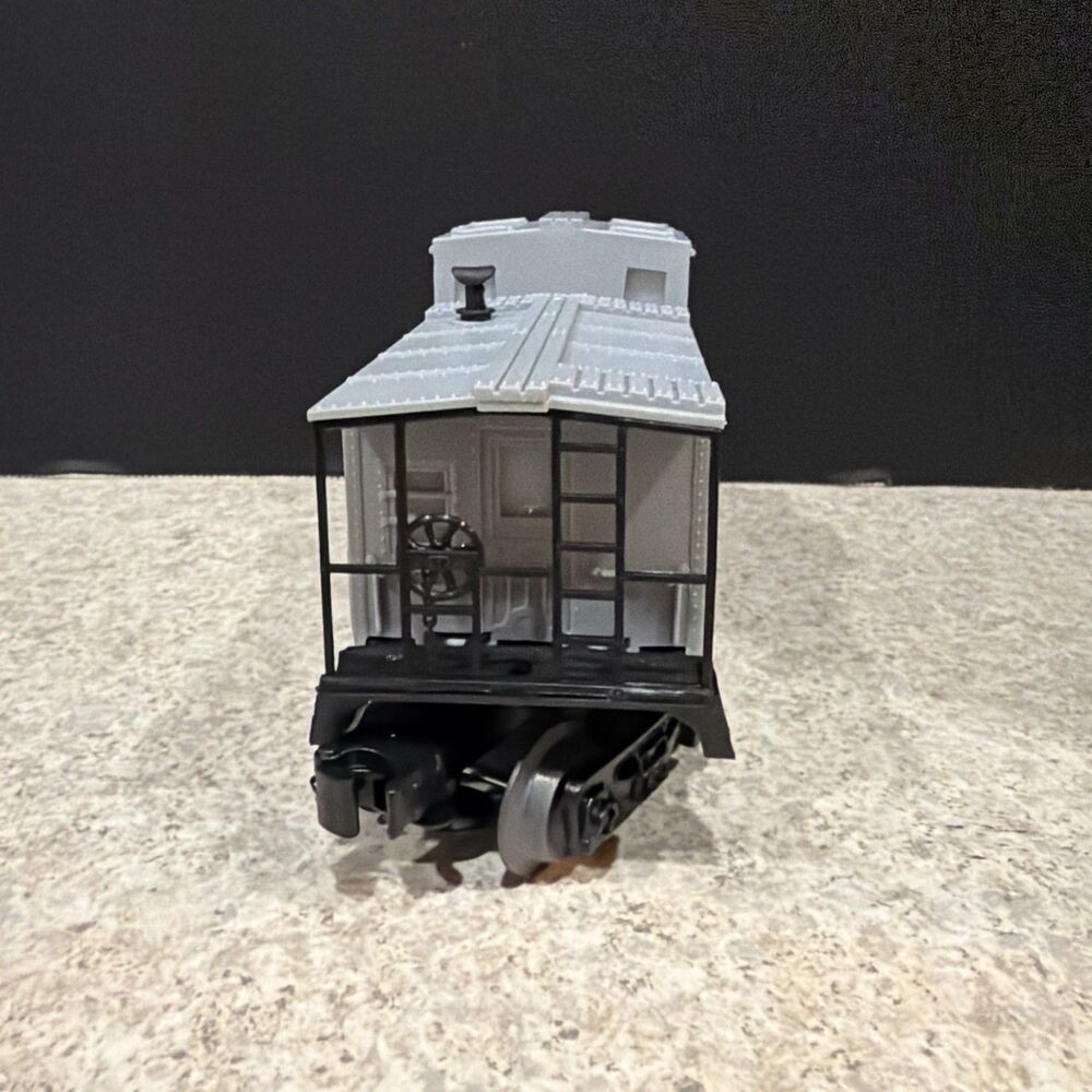 Lionel Modern Era No. 16544 Union Pacific Caboose - Picture 3 of 5